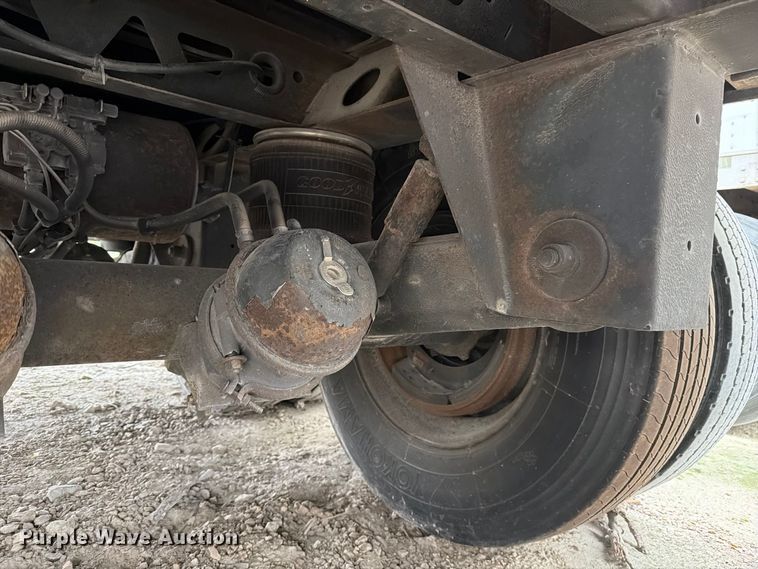 image for item FJ2041 2007 Trailmobile dry van trailer