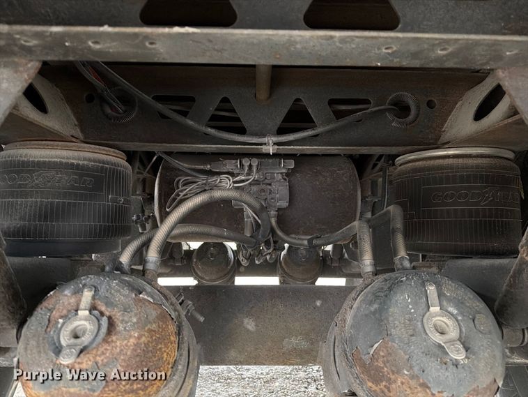 image for item FJ2041 2007 Trailmobile dry van trailer
