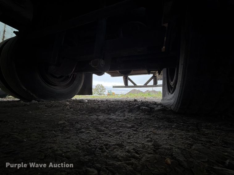 image for item FJ2042 2006 Trailmobile dry van trailer