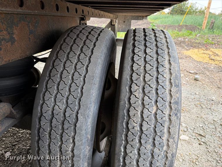 image for item FJ2042 2006 Trailmobile dry van trailer