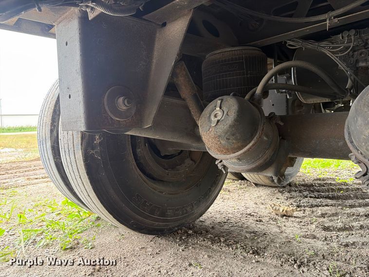 image for item FJ2043 2007 Trailmobile dry van trailer