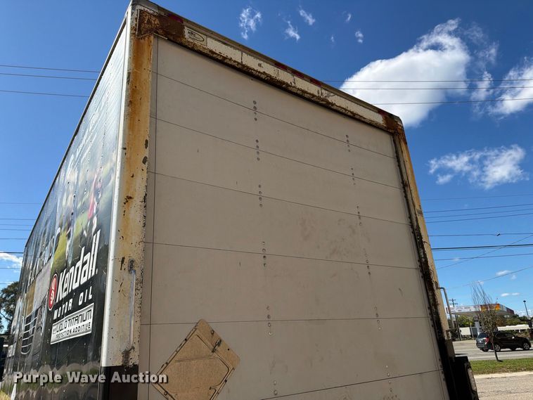 image for item FK2172 2003 Freightliner Business Class M2 box truck