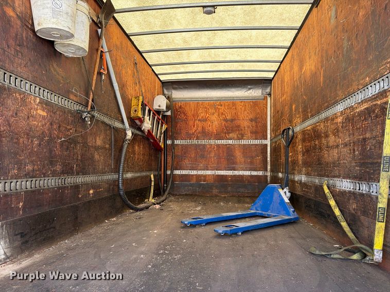image for item FK2172 2003 Freightliner Business Class M2 box truck