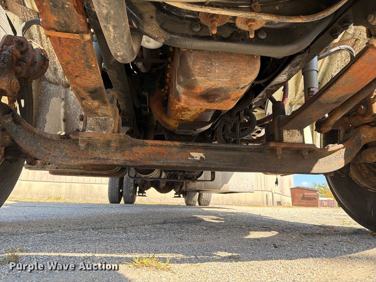 image for item FK2172 2003 Freightliner Business Class M2 box truck