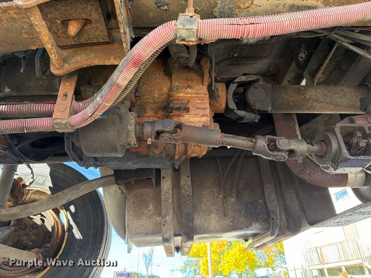 image for item FK2172 2003 Freightliner Business Class M2 box truck