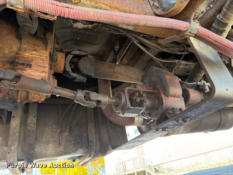 image for item FK2172 2003 Freightliner Business Class M2 box truck