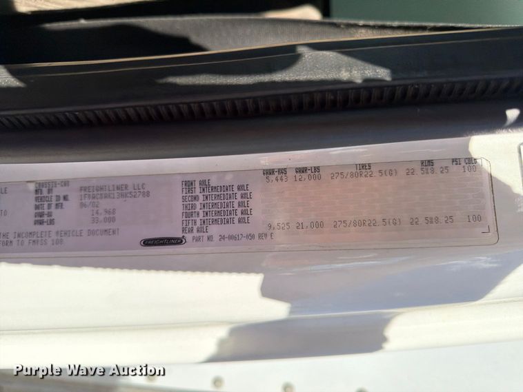 image for item FK2172 2003 Freightliner Business Class M2 box truck