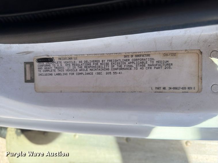image for item FK2172 2003 Freightliner Business Class M2 box truck