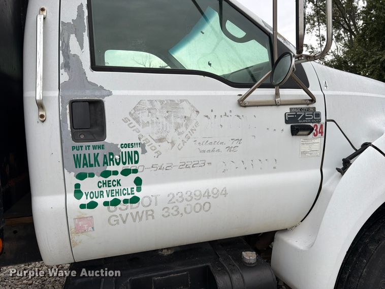 image for item FK3814 2000 Ford F750 flatbed truck