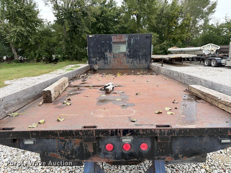 image for item FK3814 2000 Ford F750 flatbed truck