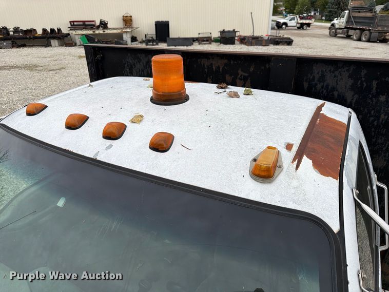 image for item FK3814 2000 Ford F750 flatbed truck