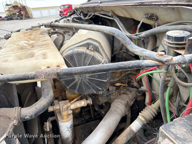 image for item FK3814 2000 Ford F750 flatbed truck