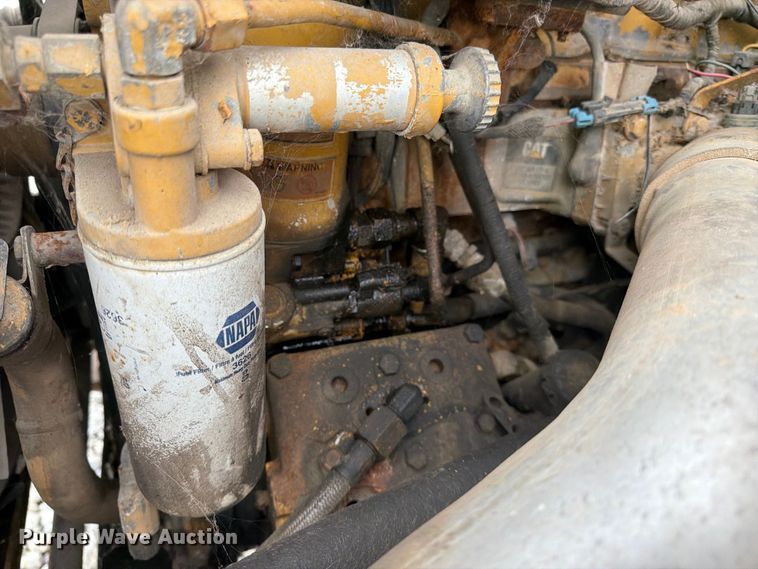 image for item FK3814 2000 Ford F750 flatbed truck