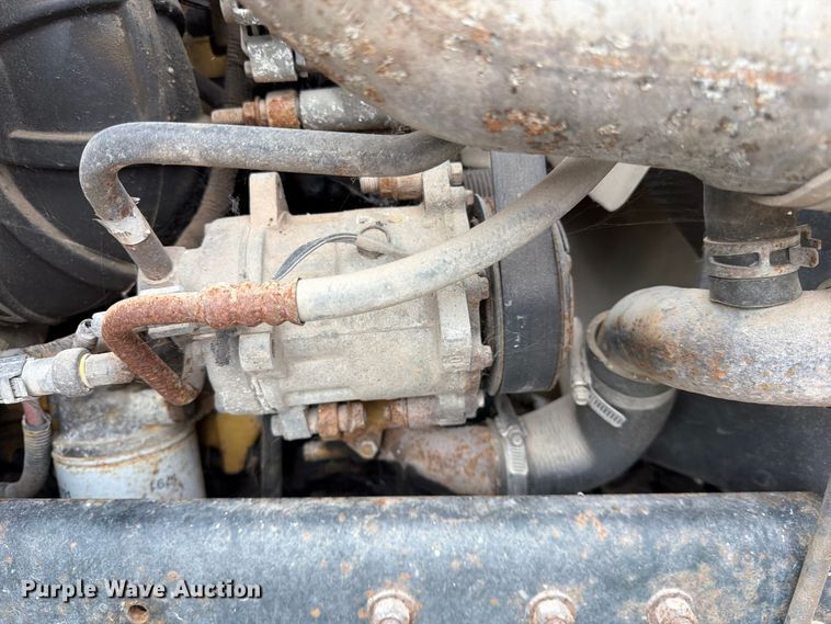 image for item FK3814 2000 Ford F750 flatbed truck