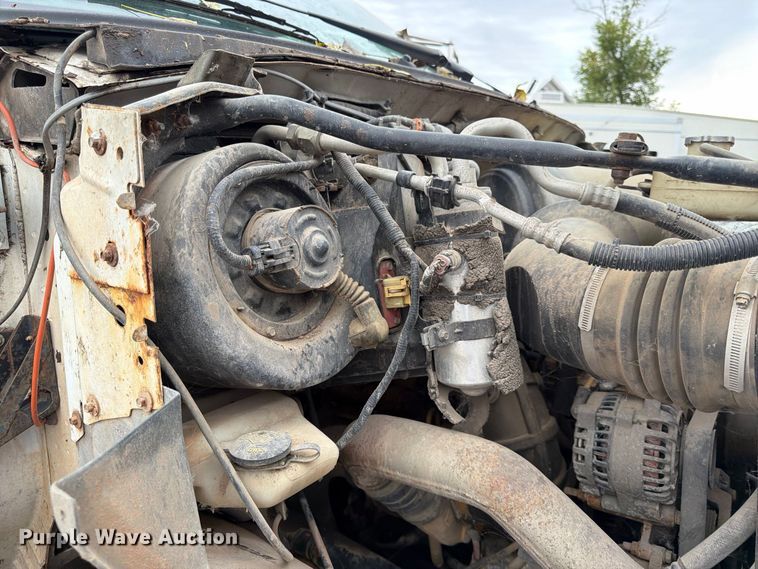 image for item FK3814 2000 Ford F750 flatbed truck