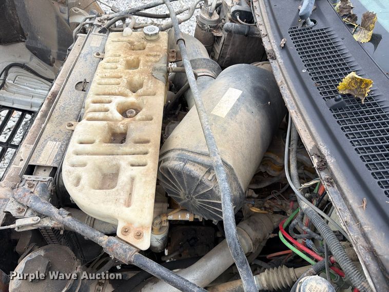 image for item FK3814 2000 Ford F750 flatbed truck