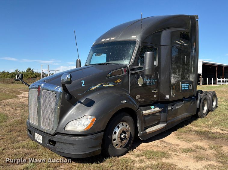 image for item FK3866 2018 Kenworth T680 semi truck