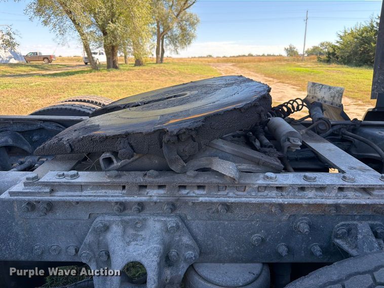 image for item FK3866 2018 Kenworth T680 semi truck
