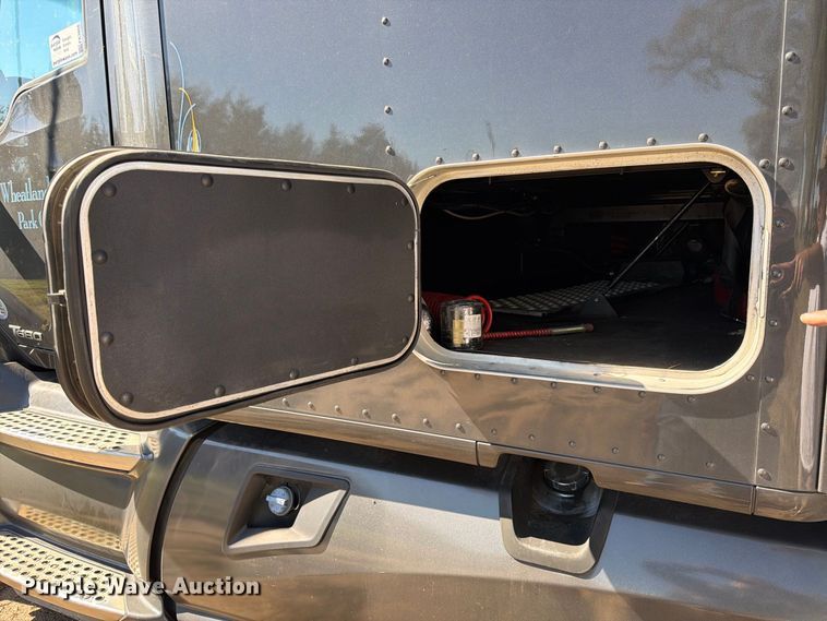 image for item FK3866 2018 Kenworth T680 semi truck