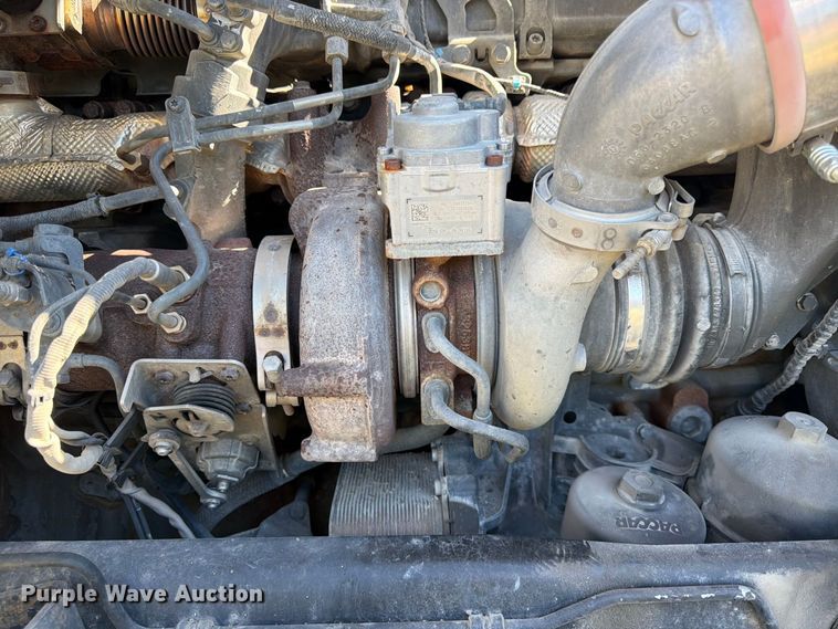 image for item FK3866 2018 Kenworth T680 semi truck