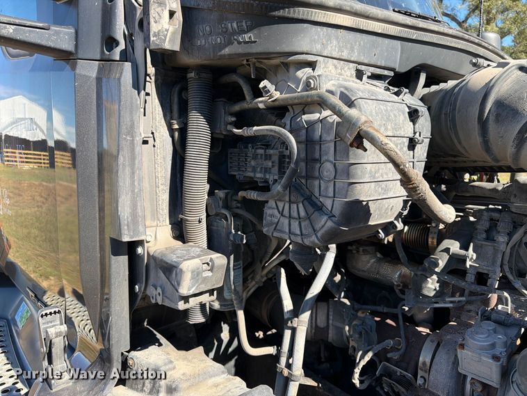 image for item FK3866 2018 Kenworth T680 semi truck