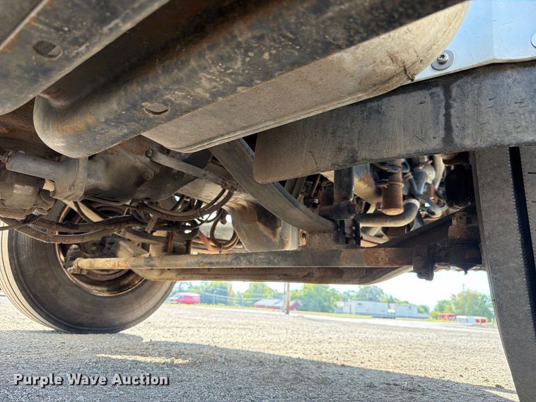 image for item FK4181 2006 Freightliner Business Class M2 semi truck