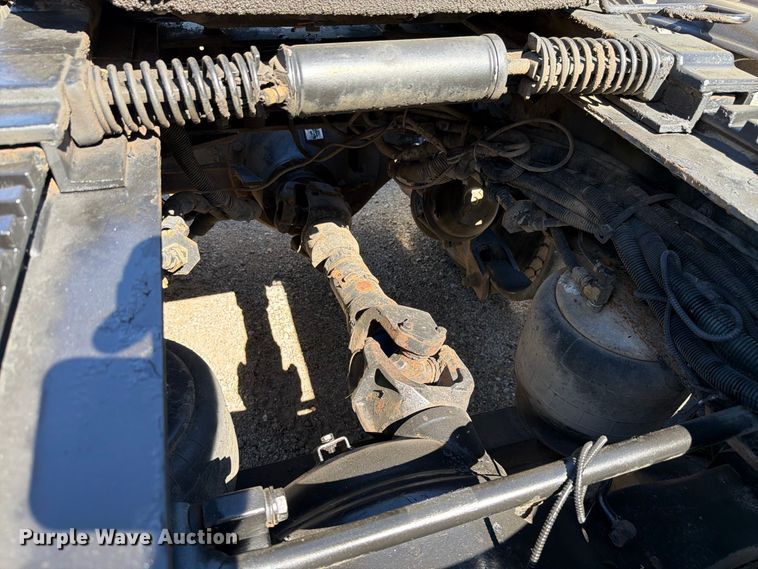 image for item FK4188 2003 Peterbilt 379 semi truck