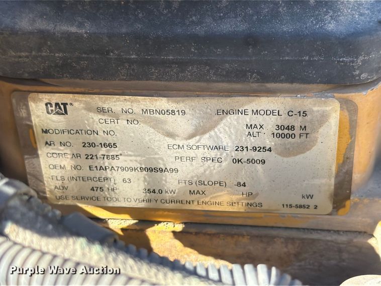 image for item FK4188 2003 Peterbilt 379 semi truck