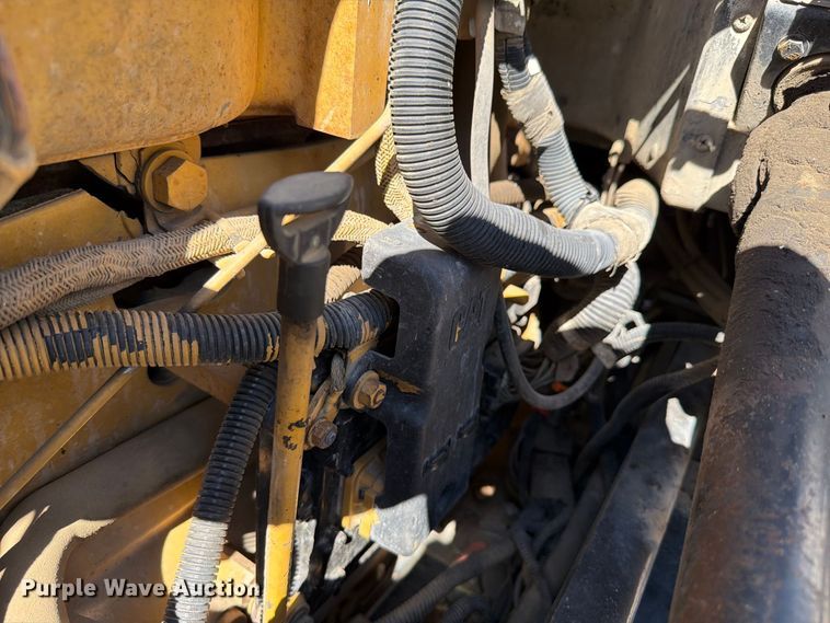 image for item FK4188 2003 Peterbilt 379 semi truck