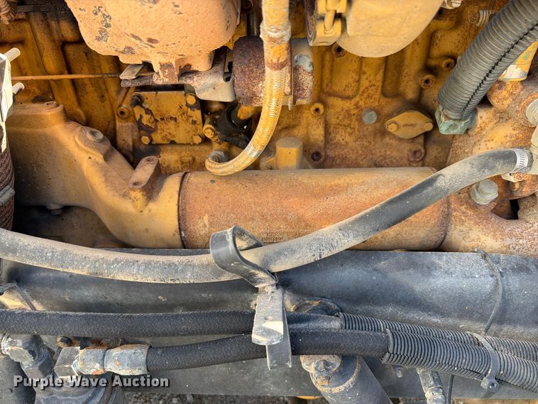 image for item FK4188 2003 Peterbilt 379 semi truck