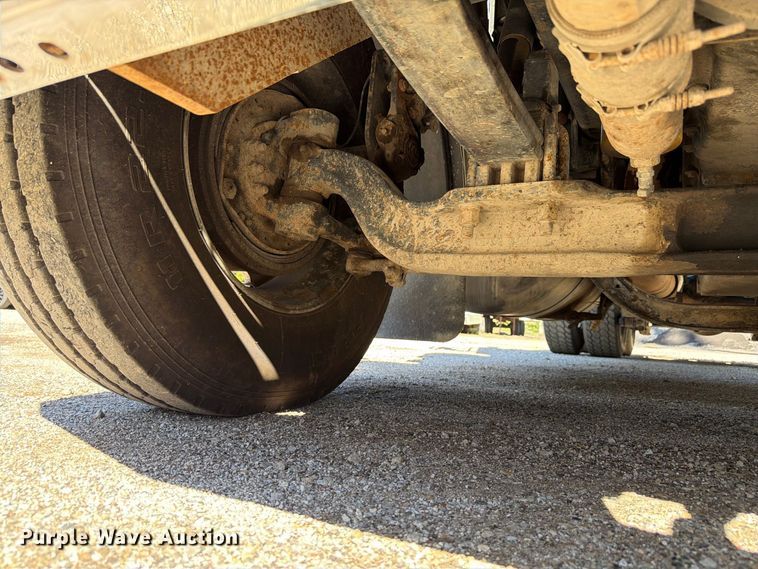 image for item FK4188 2003 Peterbilt 379 semi truck