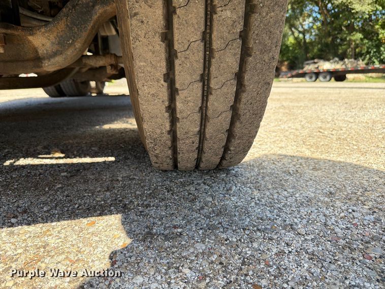 image for item FK4188 2003 Peterbilt 379 semi truck
