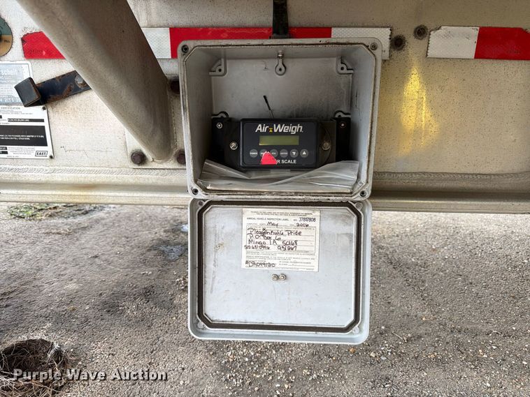 image for item FK4196 2013 East drop deck equipment trailer