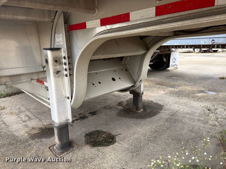 image for item FK4196 2013 East drop deck equipment trailer