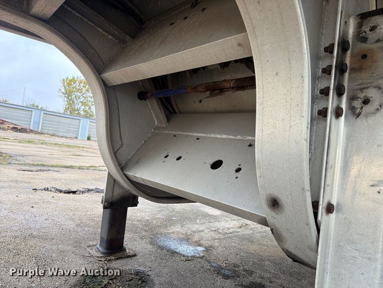image for item FK4196 2013 East drop deck equipment trailer