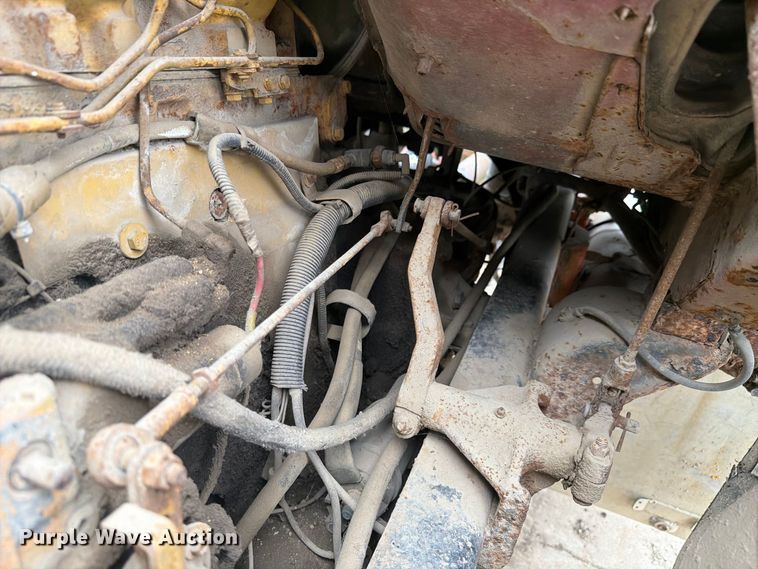 image for item FK4198 1990 Ford L9000 semi truck