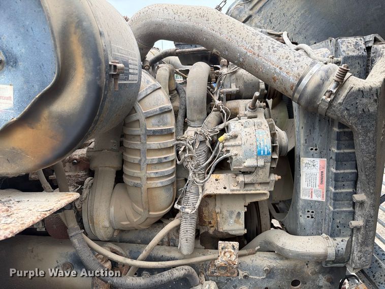 image for item FK4198 1990 Ford L9000 semi truck