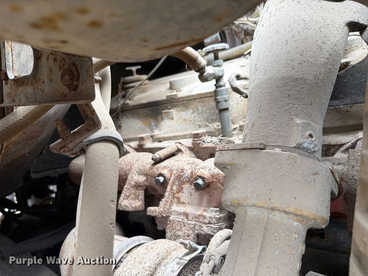 image for item FK4198 1990 Ford L9000 semi truck