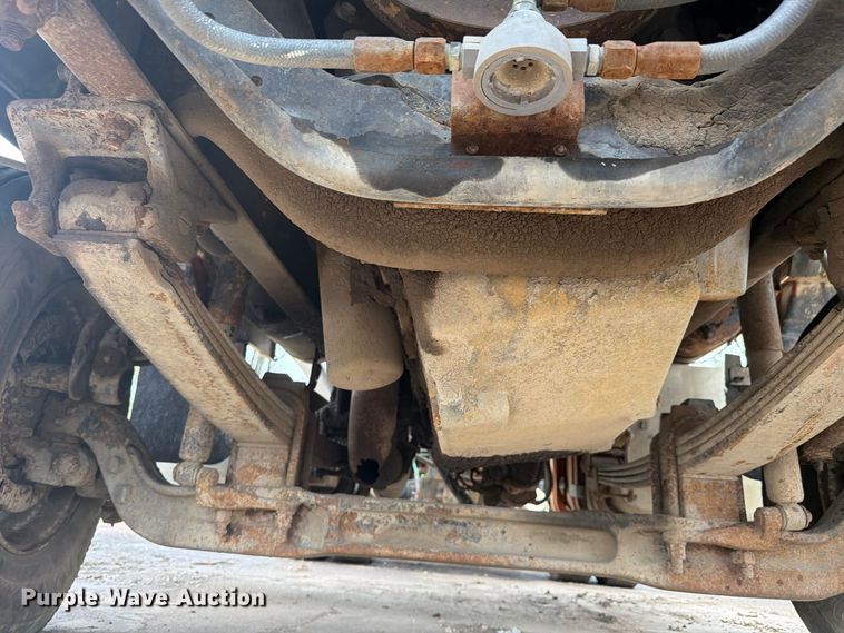 image for item FK4198 1990 Ford L9000 semi truck