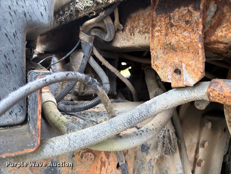 image for item FK4198 1990 Ford L9000 semi truck