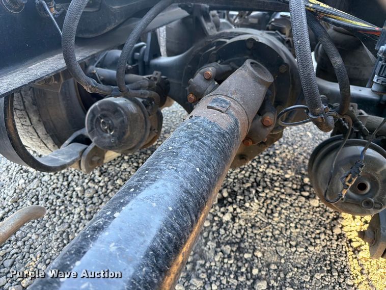 image for item FK4668 2018 Peterbilt 579 semi truck