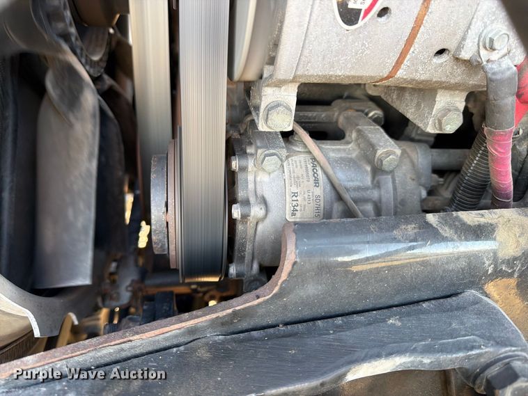 image for item FK4668 2018 Peterbilt 579 semi truck