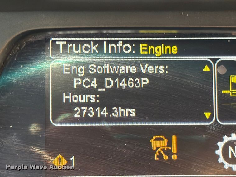 image for item FK4668 2018 Peterbilt 579 semi truck