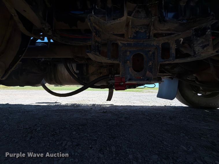 image for item FK5280 2012 Mack CHU613 semi truck