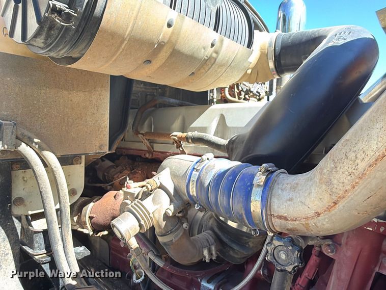 image for item FK5280 2012 Mack CHU613 semi truck