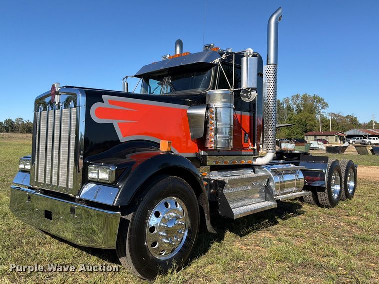 image for item FK5291 2022 Kenworth W900 semi truck
