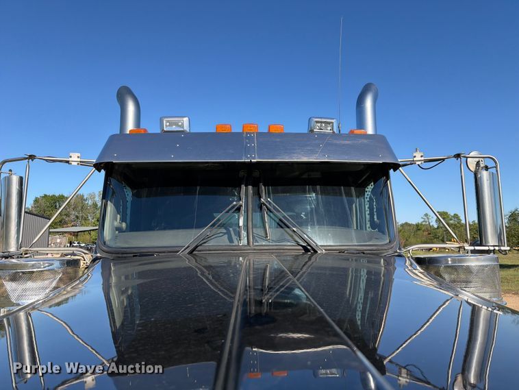 image for item FK5291 2022 Kenworth W900 semi truck