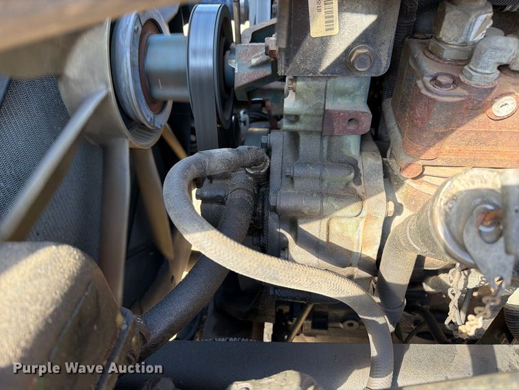 image for item FM6527 2005 Freightliner Columbia semi truck
