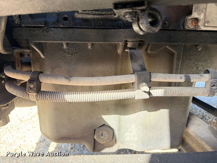 image for item FM6527 2005 Freightliner Columbia semi truck