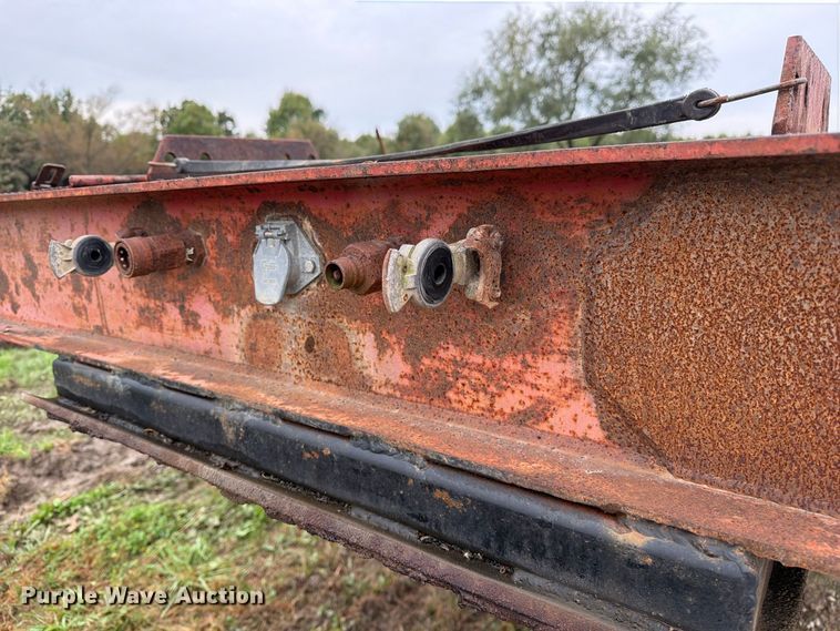 image for item FM6540 1985 Trail King TK70 drop deck equipment trailer